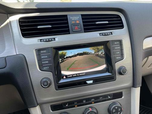2015 Volkswagen Golf TDI S 4-Door