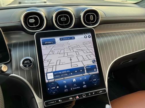 2023 Mercedes-Benz GLC 300 Base