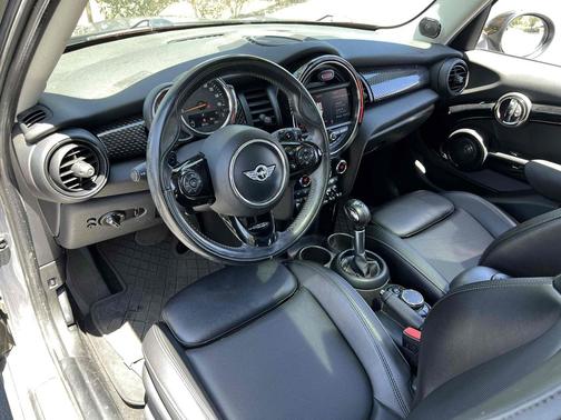 Thunder Grey Metallic 2018 MINI Hardtop Cooper S