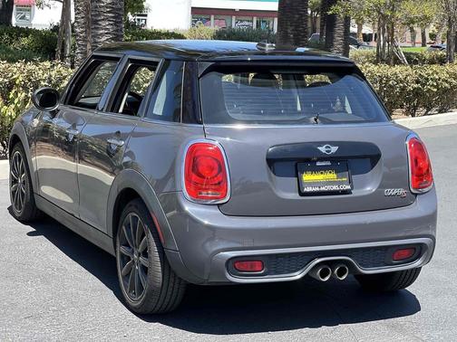 Thunder Grey Metallic 2018 MINI Hardtop Cooper S