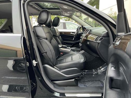 Black 2015 Mercedes-Benz M-Class 4MATIC