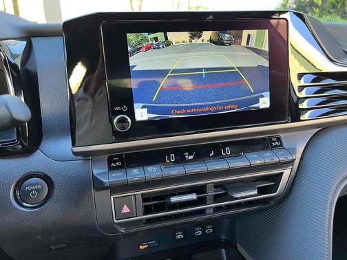 Ice Cap 2025 Toyota Camry LE