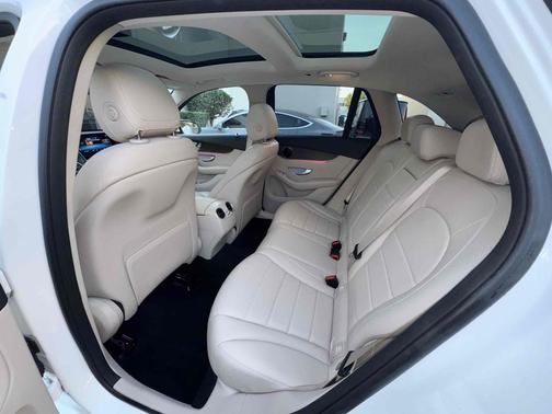 2022 Mercedes-Benz GLC 300 Base