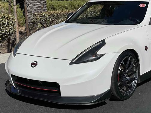 Pearl White 2014 Nissan 370Z NISMO