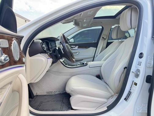 Polar White 2017 Mercedes-Benz E-Class RWD Sedan