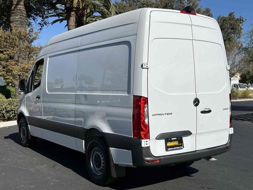 2022 Mercedes-Benz Sprinter 2500 Standard Roof