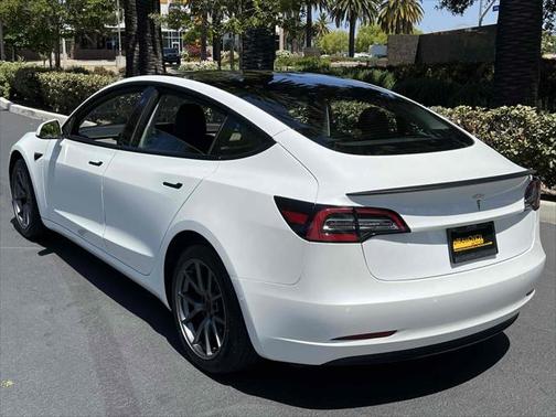 2022 Tesla Model 3 Standard Range