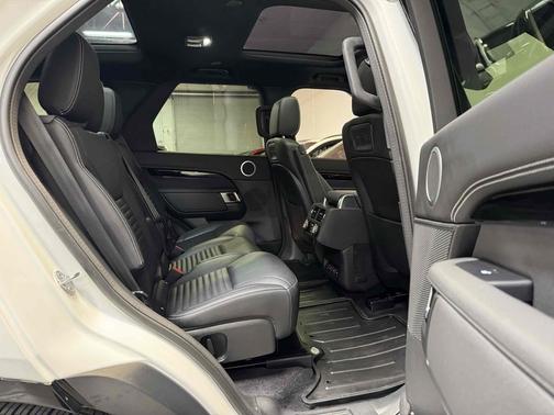 2021 Land Rover Discovery P360 S R-Dynamic