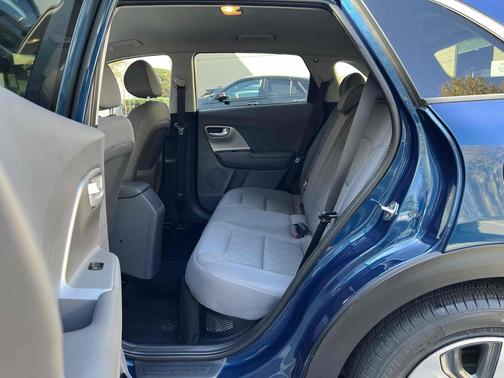 2020 Kia Niro LX