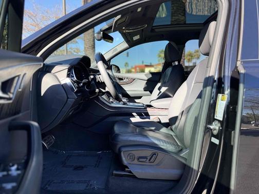 2021 Audi Q7 55 Prestige