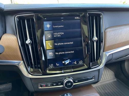 Luminous Sand Metallic 2018 Volvo S90 T6 Inscription