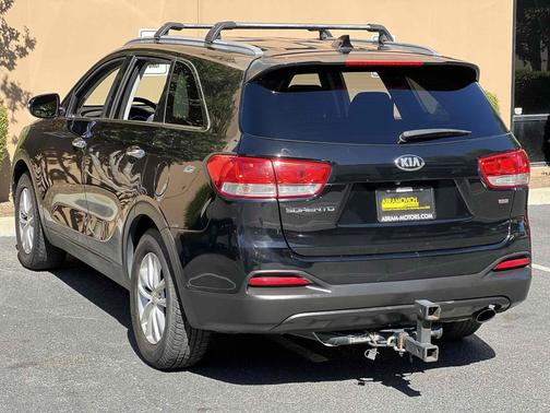 Ebony Black 2016 Kia Sorento LX