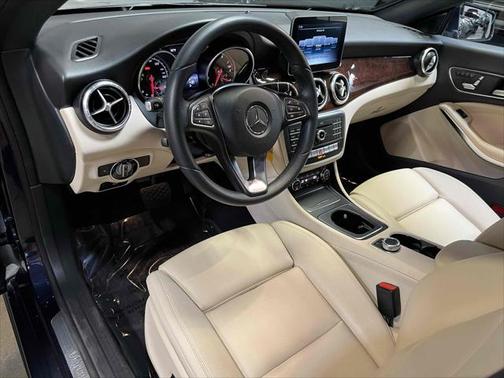 2017 Mercedes-Benz CLA 250 Base
