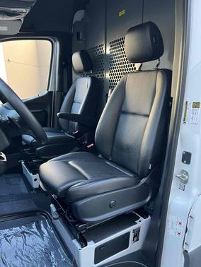 Arctic White 2022 Mercedes-Benz Sprinter 2500 High Roof