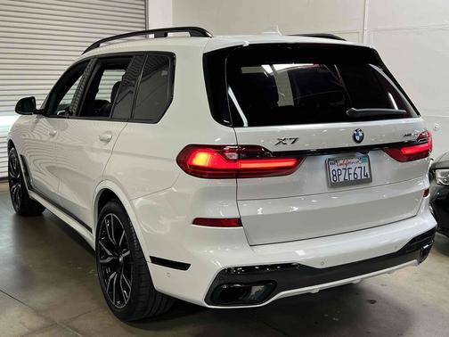 2020 BMW X7 xDrive40i