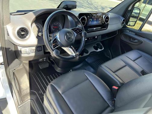 2025 Mercedes-Benz Sprinter 2500 High Roof