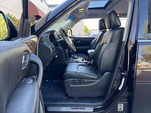 2016 INFINITI QX80 Base