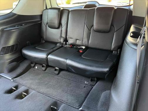2016 INFINITI QX80 Base