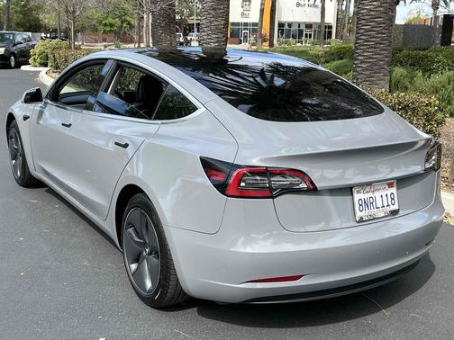 2020 Tesla Model 3 Standard Range Plus