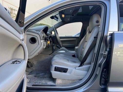 Titanium Metallic 2004 Porsche Cayenne Cayenne