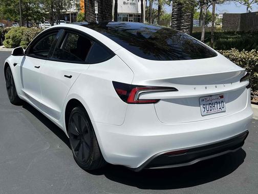 Pearl White Multi-Coat 2025 Tesla Model 3 Long Range