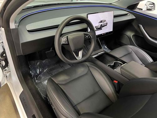 Pearl White Multi-Coat 2025 Tesla Model 3 Long Range