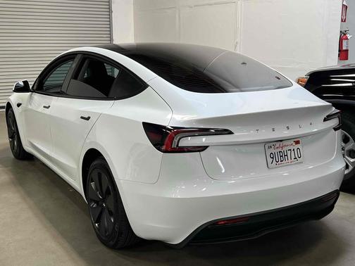 Pearl White Multi-Coat 2025 Tesla Model 3 Long Range