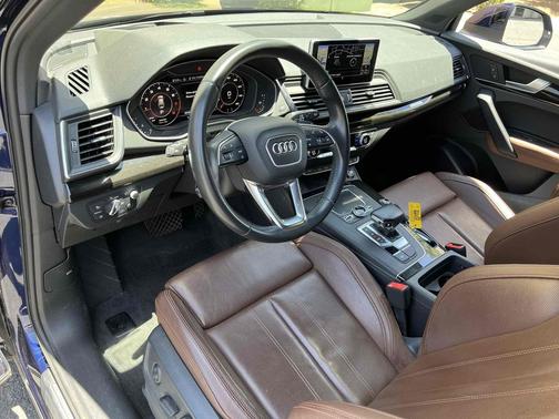Navarra Blue Metallic 2019 Audi Q5 Prestige
