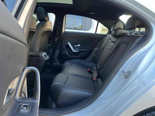 2020 Mercedes-Benz A-Class Sedan - PREMIUM PACKAGE - BLIND SPOT ASSIST