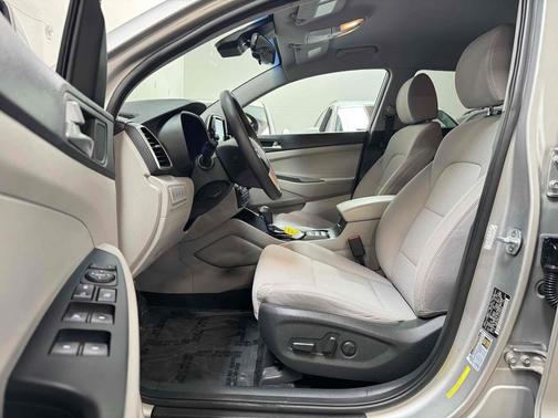 2020 Hyundai TUCSON SEL