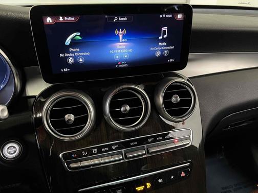 2021 Mercedes-Benz GLC 300 4MATIC