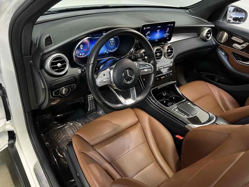 2021 Mercedes-Benz GLC 300 4MATIC