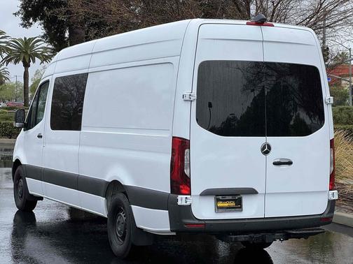 2024 Mercedes-Benz Sprinter 2500 