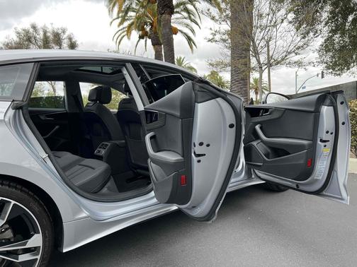 Florett Silver Metallic 2022 Audi A5 Sportback Premium Plus