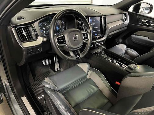 Osmium Grey Metallic 2020 Volvo XC60 T5 R-Design