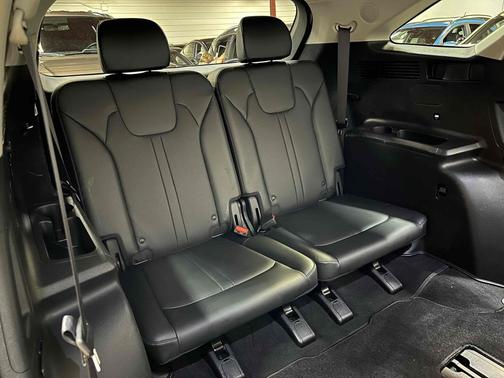 Glacial White Pearl 2021 Kia Sorento SX