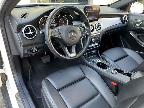 2020 Mercedes-Benz GLA 250 Base