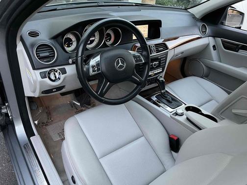 2013 Mercedes-Benz C-Class Luxury