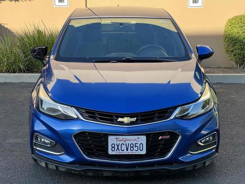 Kinetic Blue Metallic 2017 Chevrolet Cruze LT