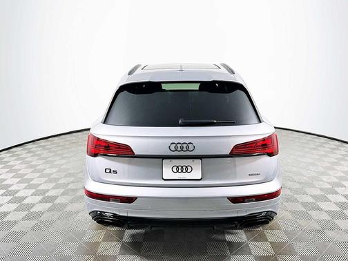 2025 Audi Q5 45 S line Premium Plus