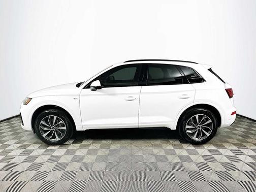 2024 Audi Q5 45 S line Premium