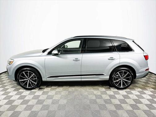 2025 Audi Q7 45 Premium Plus