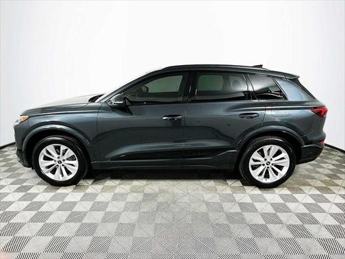 2025 Audi Q6 e-tron Premium Plus