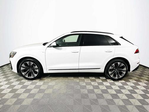 2026 Audi Q8 55 Premium Plus