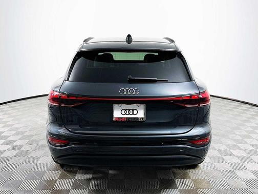 2025 Audi Q6 e-tron Premium