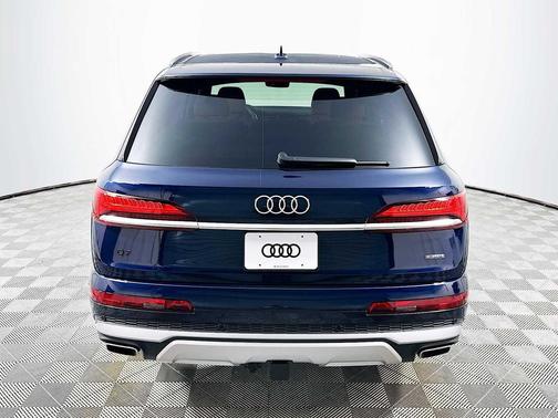 2026 Audi Q7 55 Premium Plus