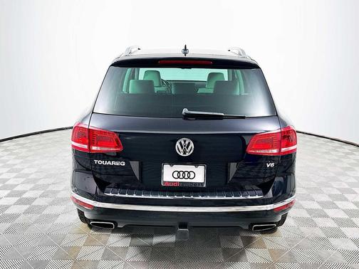 2015 Volkswagen Touareg V6 Sport