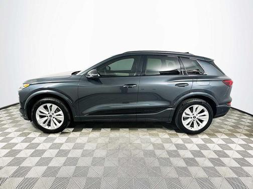 2025 Audi Q6 e-tron Premium