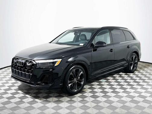 2025 Audi Q7 55 Premium Plus
