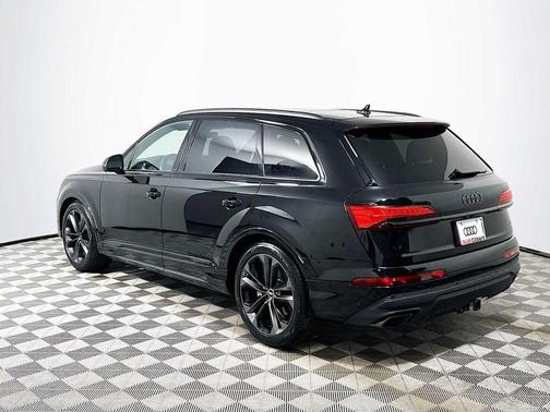 2025 Audi Q7 55 Premium Plus